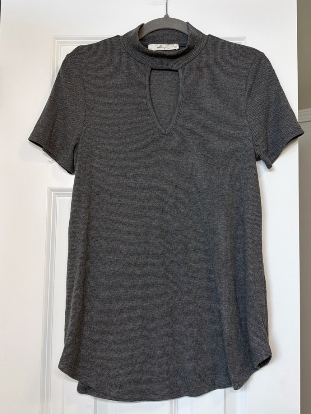 gaze Charcoal Ribbed Mock-Neck Short-Sleeve Top with Keyhole